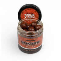 Mikbaits Hunter boilie v dipu 250ml - Jahoda 20mm